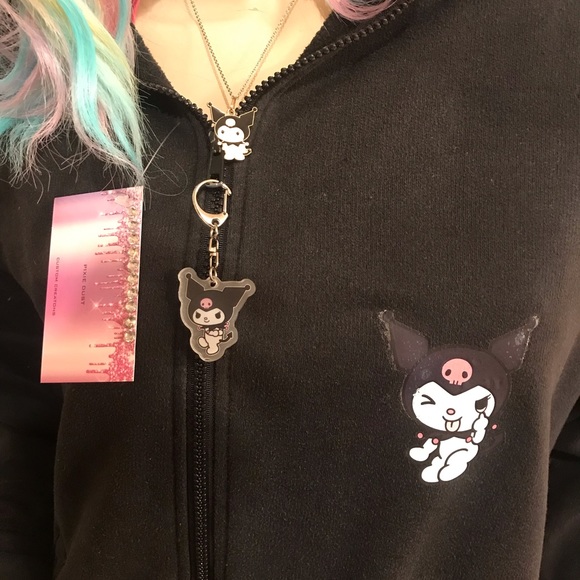 Adorable y2k hoodie crop top and necklace set🤩❤️ - Picture 11 of 17